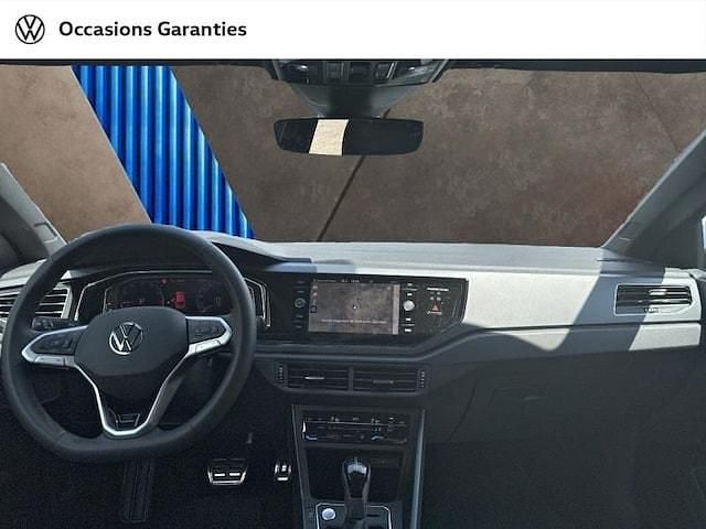 Image 3/4