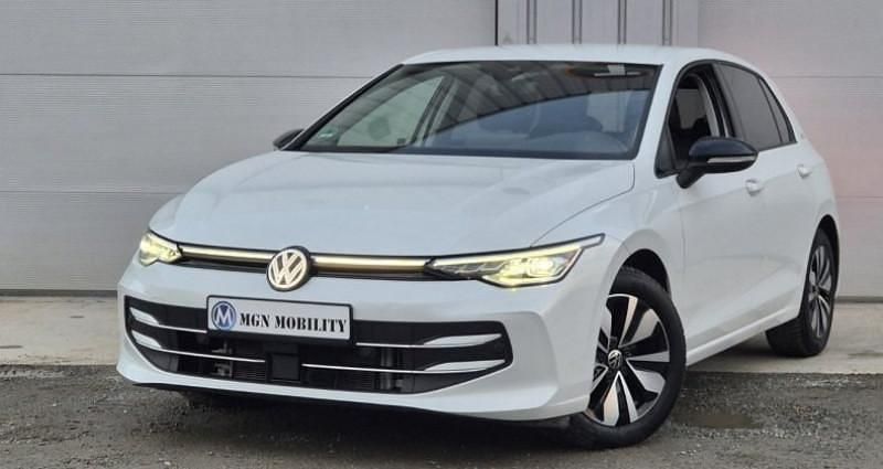 Blanc Occasion 2025 VW Golf Berline | 30 990 € (Prix juste) - Image 1/4