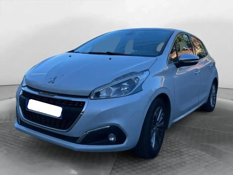 Utilisé 2017 Peugeot 208 Allure Citadine | 5 990 € (Bon prix) - Image 1/4