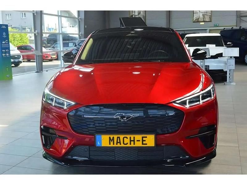 Rouge Nouvelle 2025 Ford Mustang Mach-E GT Extended Range SUV | 61 049 € - Image 1/4