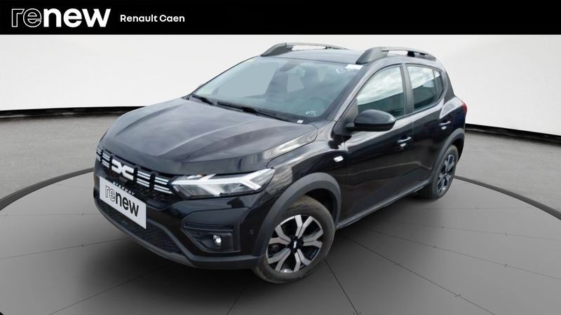Noir Utilisé 2024 Dacia Sandero Expression Citadine | 16 890 € (Prix juste) - Image 1/4