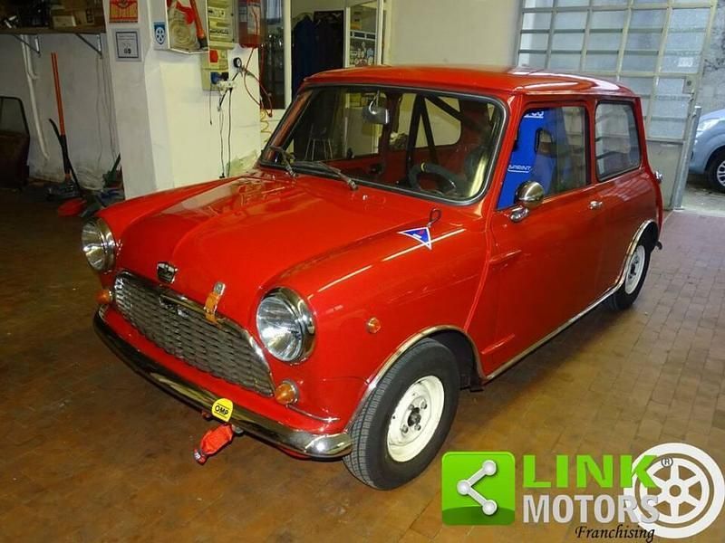 Rouge Utilisé 1961 Austin Mini Berline | 13 600 € - Image 1/4