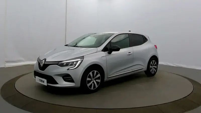 Gris Utilisé 2023 Renault Clio V Evolution Citadine | 14 590 € (Prix juste) - Image 1/4