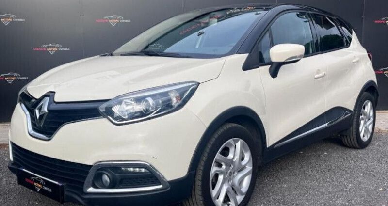 Beige Utilisé 2014 Renault Captur Intens SUV | 7 900 € - Image 1/4