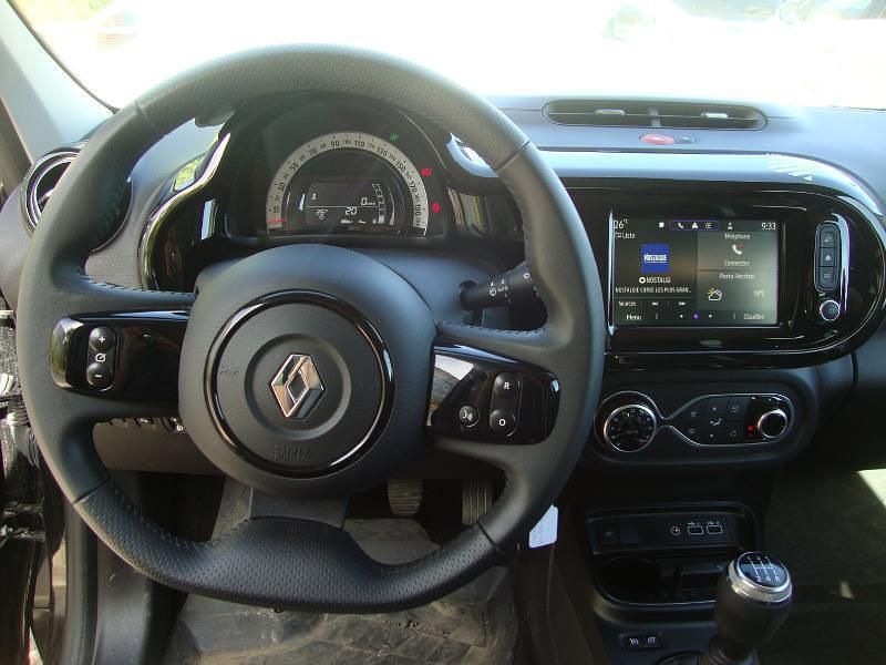 Image 3/4