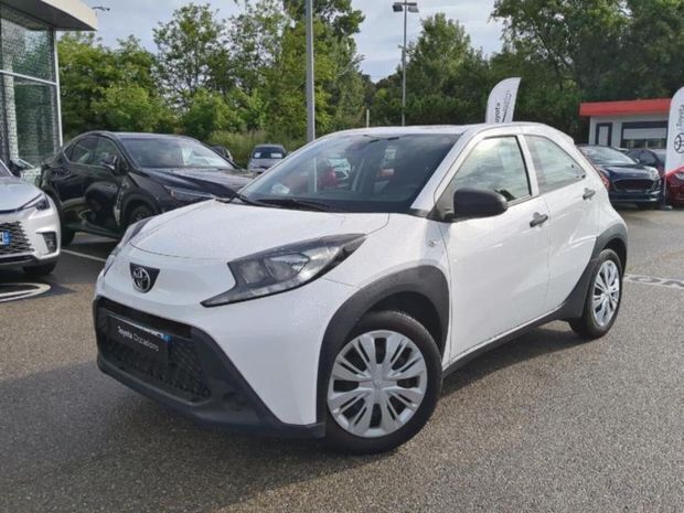 Blanc Utilisé 2023 Toyota Aygo Active Citadine | 13 490 € (Prix juste) - Image 1/4