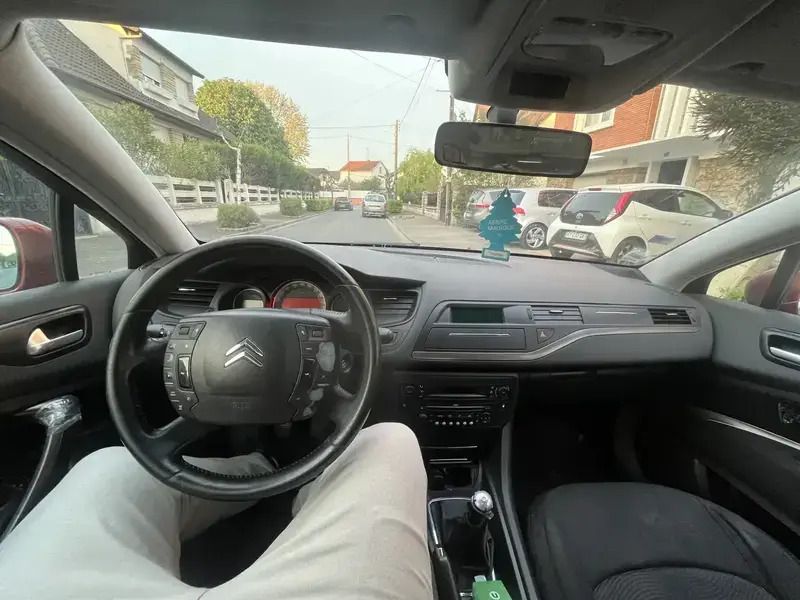 Image 2/4