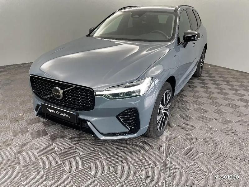 Gris Utilisé 2023 Volvo XC60 Plus SUV | 44 990 € (Super prix) - Image 1/4