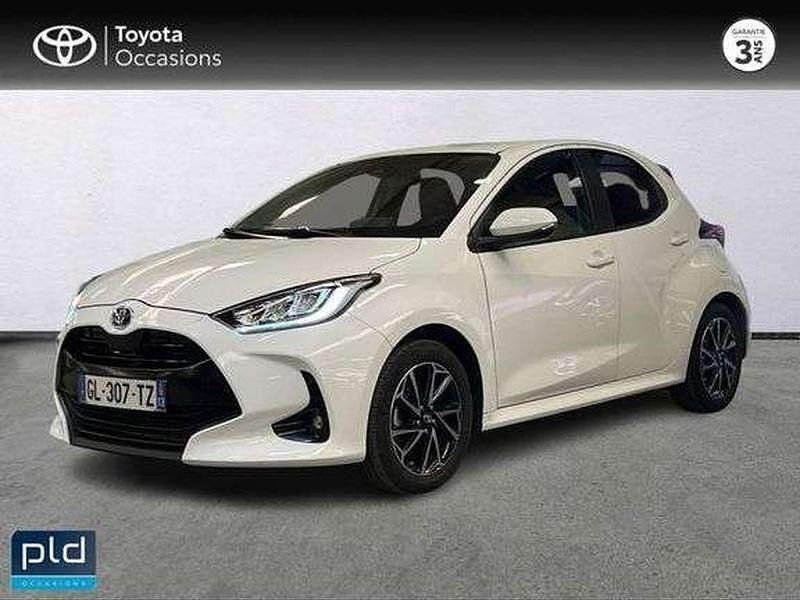 Utilisé 2022 Toyota Yaris Hybrid Design Berline | 19 990 € (Prix juste) - Image 1/1