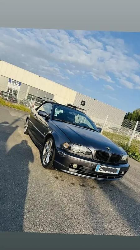 Utilisé 2002 BMW 318 Cabriolet Cabriolet | 4 250 € - Image 1/4