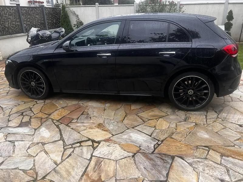 Noir Utilisé 2020 Mercedes A250 Berline | 29 000 € (Prix juste) - Image 1/4
