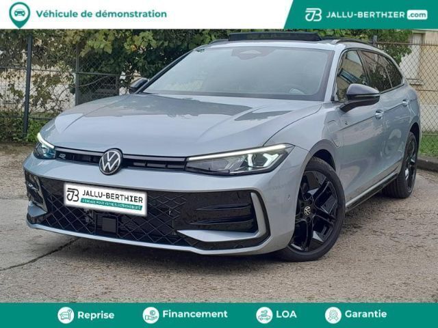 Utilisé 2024 VW Passat R-line Break | 49 490 € - Image 1/4