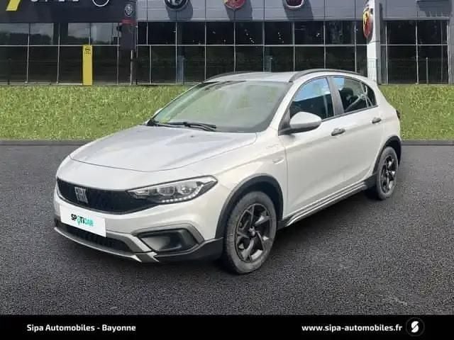 Gris maestro Occasion 2022 Fiat Tipo Cross Berline | 17 490 € (Prix juste) - Image 1/4