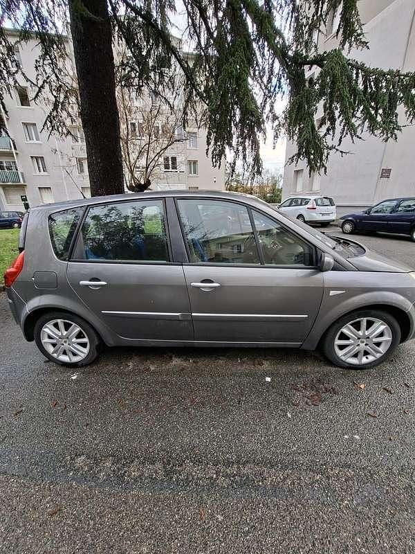 Occasion Renault Scénic II Dynamique 120 ch (88 kW) 2008 Monospace