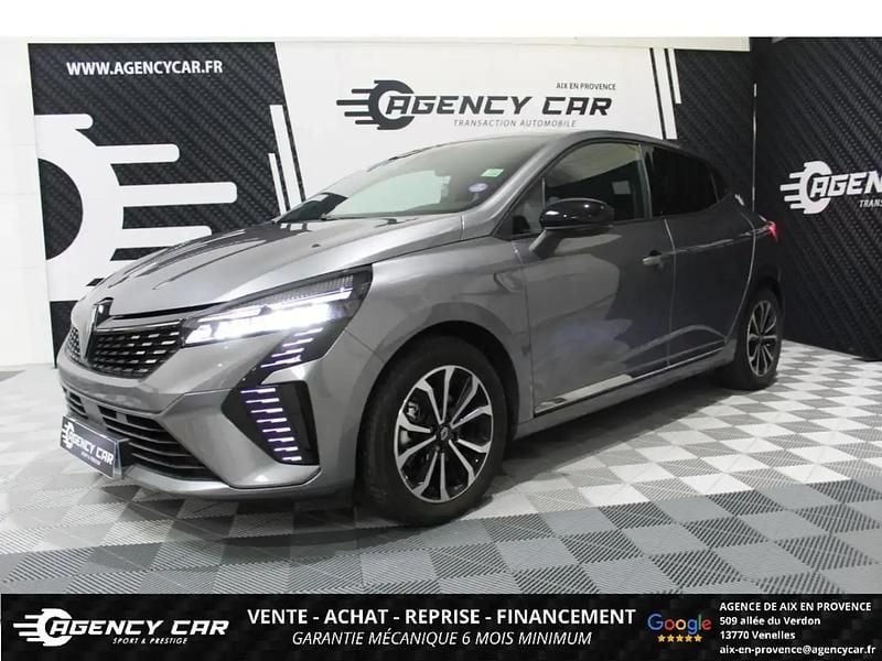 Gris Utilisé 2024 Renault Clio V Techno Berline | 20 490 € (Prix juste) - Image 1/4