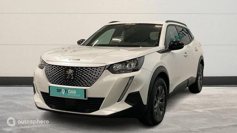Blanc Utilisé 2023 Peugeot e-2008 Style SUV | 20 999 € (Prix juste) - Image 1/4