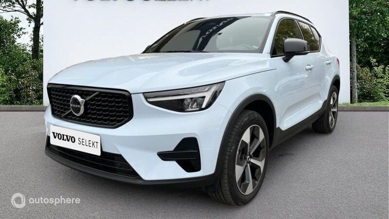 Bleu Utilisé 2024 Volvo XC40 Plus SUV | 41 100 € (Prix juste) - Image 1/4