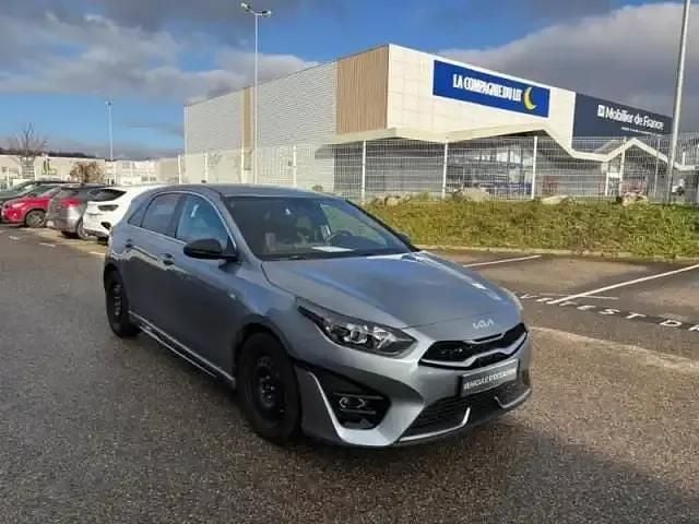 Occasion Kia Ceed GT GT-Line 160 ch (117 kW) 2021 Gris perle métallisé Berline
