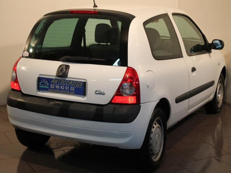 Occasion Renault Clio II 57 ch (41 kW) 2003 Bla Break