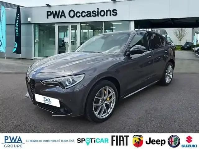Rouge Utilisé 2020 Alfa Romeo Stelvio Veloce SUV | 35 900 € (Prix assez cher) - Image 1/4