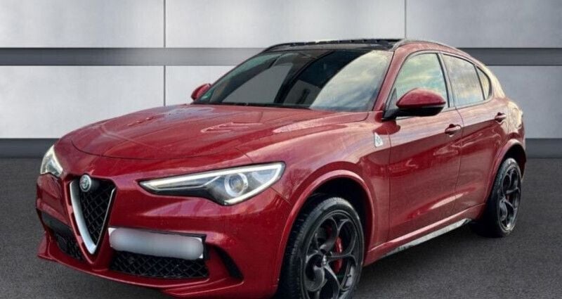 Utilisé 2019 Alfa Romeo Stelvio Quadrifoglio SUV | 52 900 € (Prix juste) - Image 1/4