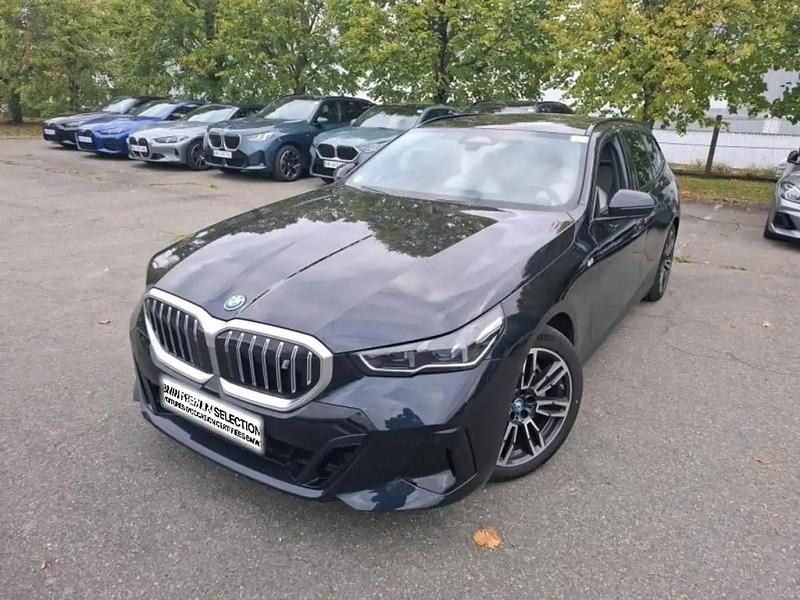 Noir Utilisé 2025 BMW i5 M Sport Berline | 68 990 € (Prix juste) - Image 1/4