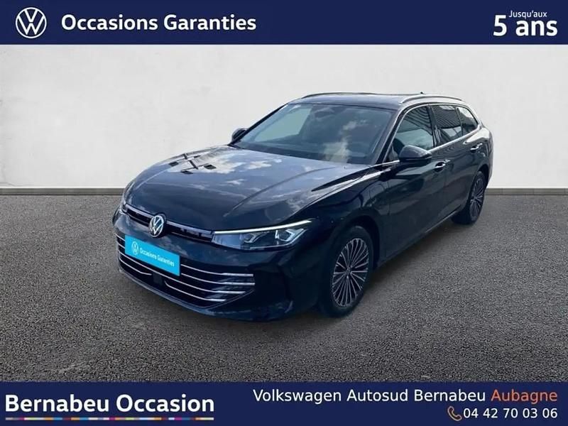 Blanc Occasion 2024 VW Passat Elegance Break | 52 980 € - Image 1/4