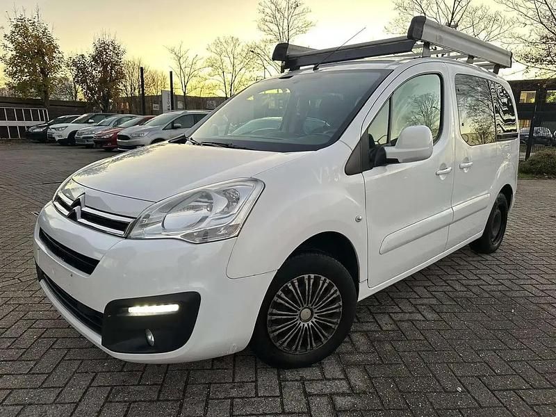 Blanc Utilisé 2017 Citroën Berlingo Monospace | 6 780 € (Prix juste) - Image 1/4
