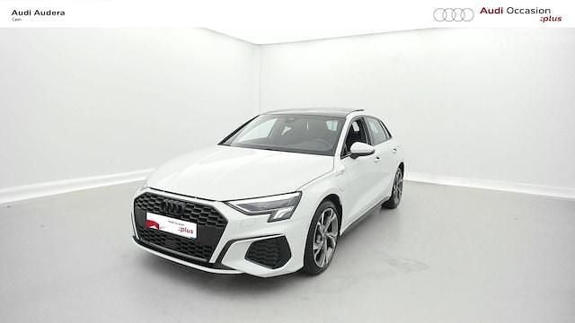 Blanc glacier métallisé Utilisé 2024 Audi A3 Sportback e-tron S-Line Citadine | 36 990 € (Prix juste) - Image 1/4