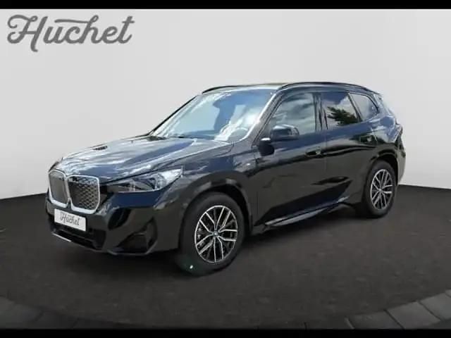 Noir Utilisé 2025 BMW iX1 M Sport SUV | 54 580 € - Image 1/4