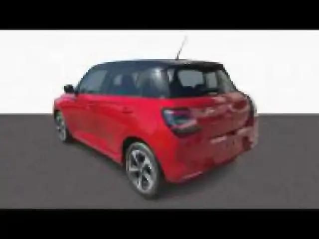 Occasion Suzuki Swift 83 ch (61 kW) 2025 Burn red pearl metal/toit black Berline
