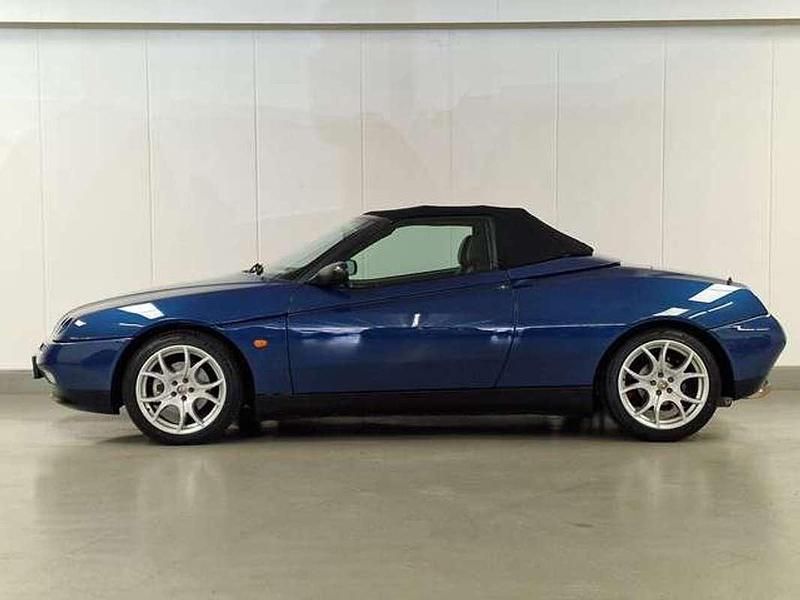 Occasion Alfa Romeo Spider 192 ch (141 kW) 1996 Bleu Cabriolet