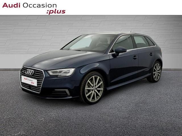 Bleu cosmos métallisé Utilisé 2020 Audi A3 Sportback e-tron Design Berline | 23 900 € (Super prix) - Image 1/4