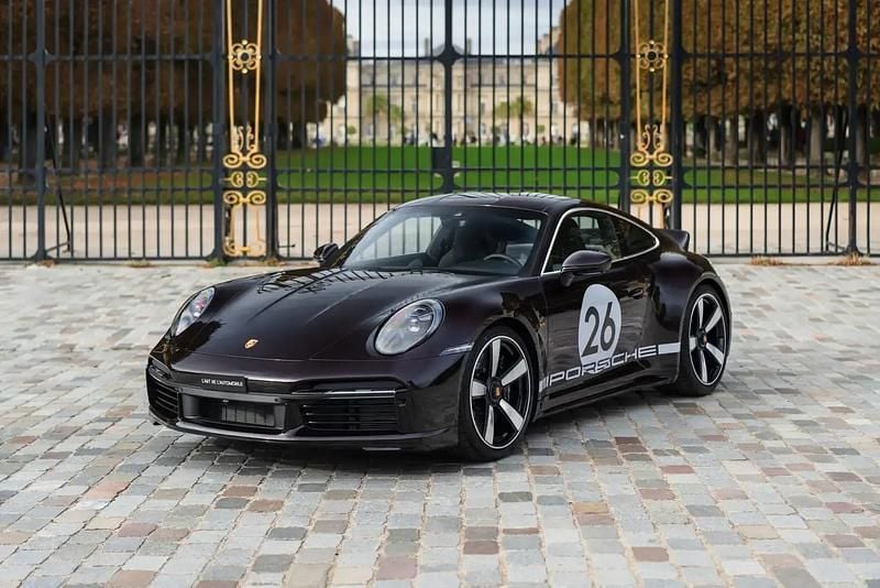 Rouge Utilisé 2023 Porsche 992 Sport Coupé | 429 000 € - Image 1/4