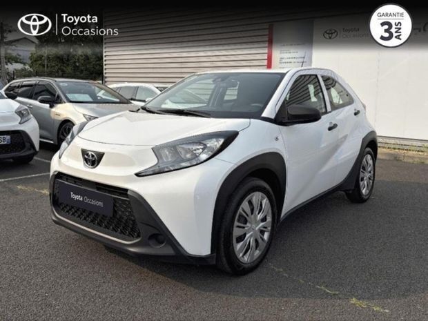 Blanc Utilisé 2023 Toyota Aygo Business Edition Citadine | 13 490 € (Prix juste) - Image 1/4
