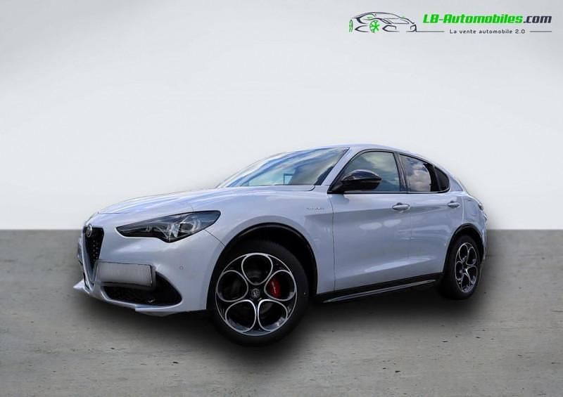 Utilisé 2024 Alfa Romeo Stelvio SUV | 44 100 € (Prix juste) - Image 1/4