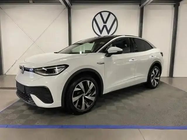 Occasion VW ID.5 Pro Performance 150 kW (204 ch) 2022 Blanc glacier métallisée / toit noir SUV