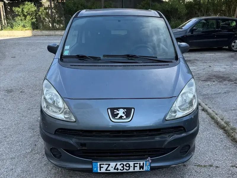 Argent Utilisé 2008 Peugeot 1007 Citadine | 1 800 € - Image 1/4