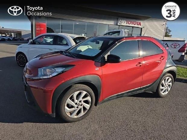 Noir Utilisé 2023 Toyota Aygo Design Citadine | 16 990 € (Prix juste) - Image 1/4