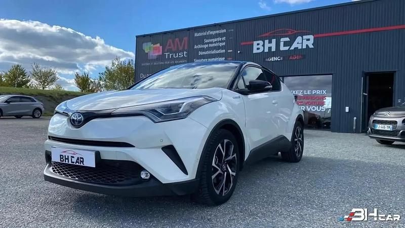 Blanc Occasion 2017 Toyota C-HR SUV | 17 490 € (Prix juste) - Image 1/4