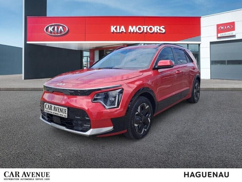 Rouge magma métallisé Utilisé 2023 Kia e-Niro 2 SUV | 27 490 € (Prix juste) - Image 1/1