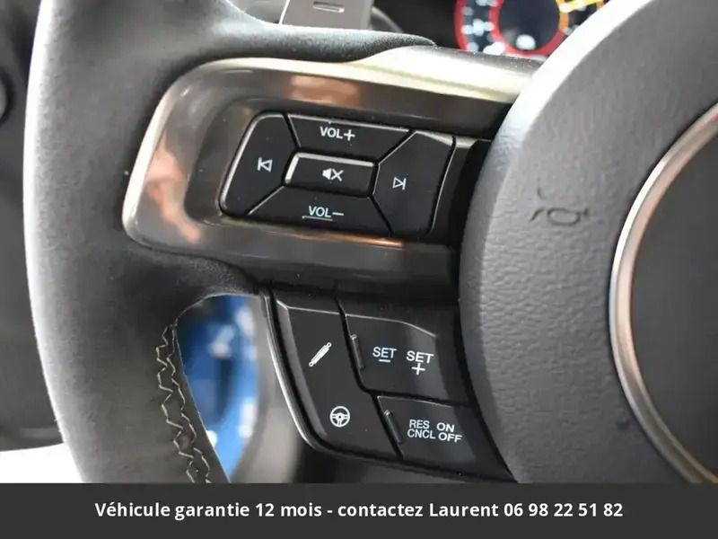 Image 2/4