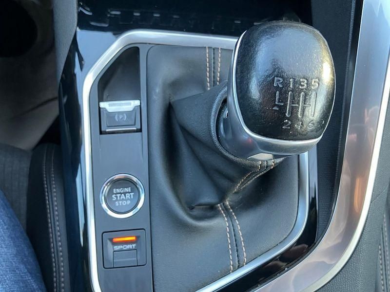 Occasion Peugeot 3008 GT-line 130 ch (95 kW) 2019 Blanc nacré/ tt noir SUV