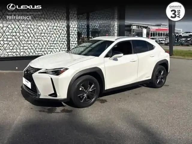 Blanc arctique métallisé Utilisé 2021 Lexus UX 250h SUV | 24 490 € (Prix juste) - Image 1/4