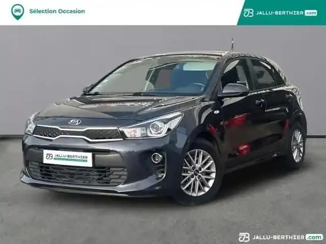 Gris galène Utilisé 2019 Kia Rio Active Berline | 10 990 € (Bon prix) - Image 1/4