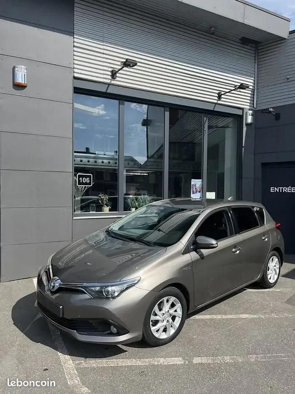 Utilisé 2017 Toyota Auris Hybrid Citadine | 12 950 € - Image 1/4