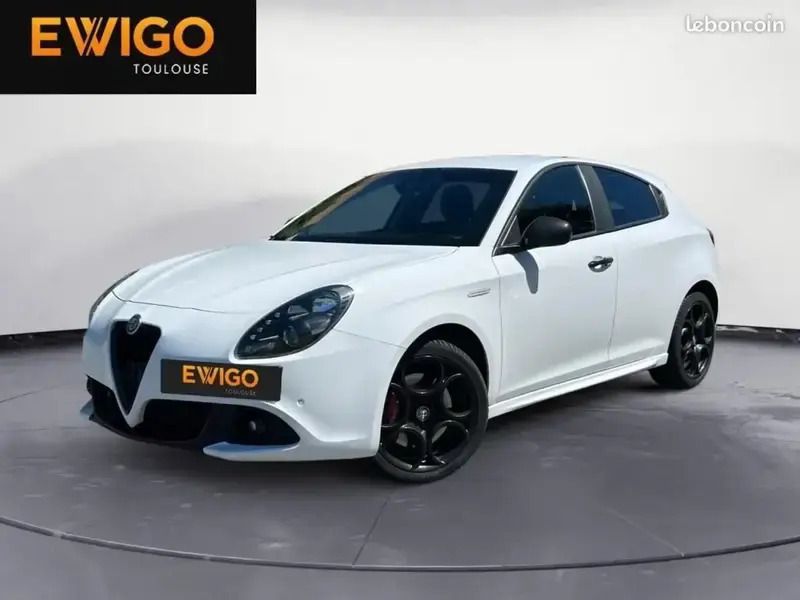 Blanc Utilisé 2020 Alfa Romeo Giulietta Citadine | 14 990 € (Prix juste) - Image 1/4