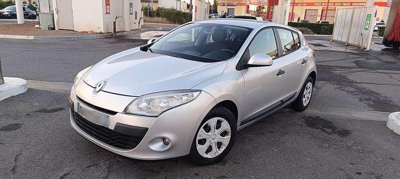 Occasion Renault Mégane III Authentique 90 ch (66 kW) 2011 Berline