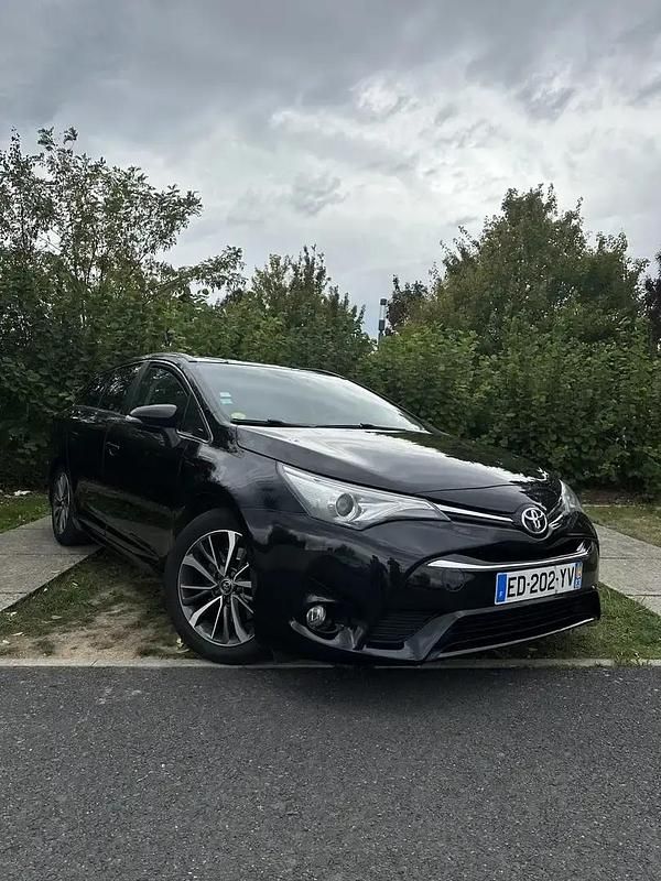Utilisé 2016 Toyota Avensis Business Edition Break | 8 500 € - Image 1/4