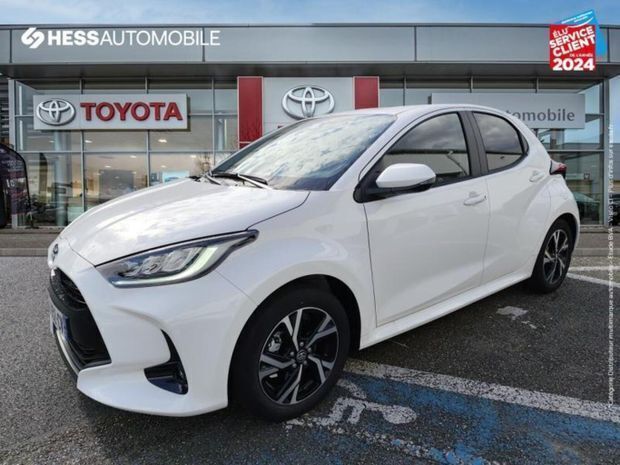 Blanc Utilisé 2025 Toyota Yaris Hybrid Design | 25 490 € (Prix juste) - Image 1/4